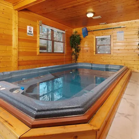 Skinny Dipping Gatlinburg Exterior photo