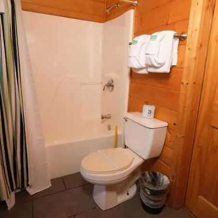 Skinny Dipping Gatlinburg Exterior photo