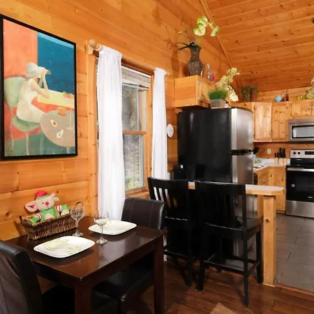Skinny Dipping Gatlinburg Exterior photo